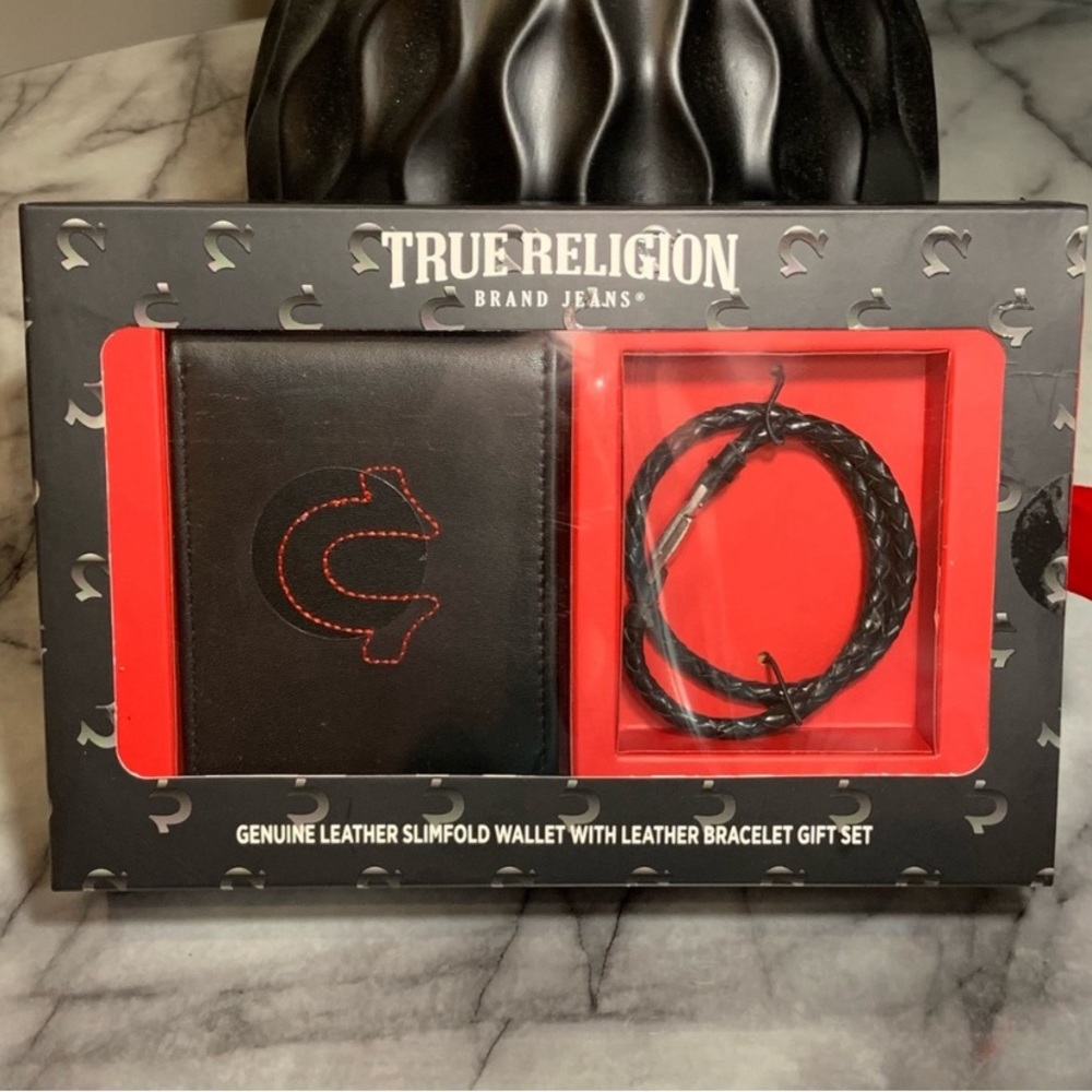 True Religion Slimfold Black Genuine Leather Wallet & Braided Bracelet Gift Set